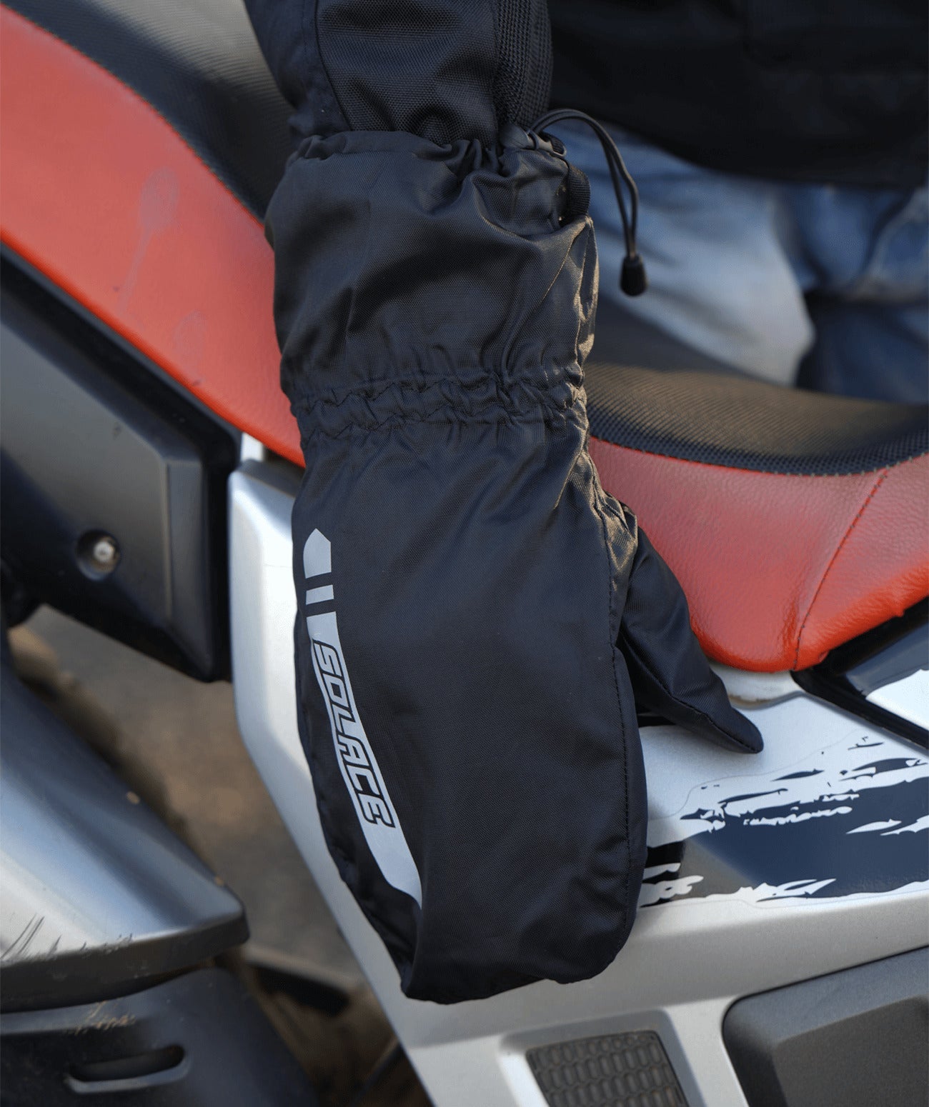 Solace - Rain Over Mittens Gloves V2