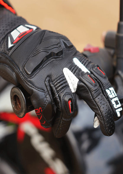 Solace - Hobo Semi-Gauntlet Gloves Black/Red